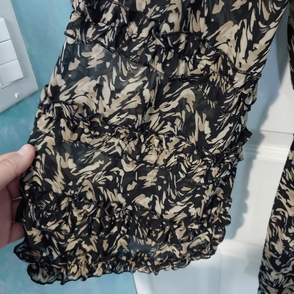 Entro Black & Tan Ruffle Romper - Picture 2 of 10